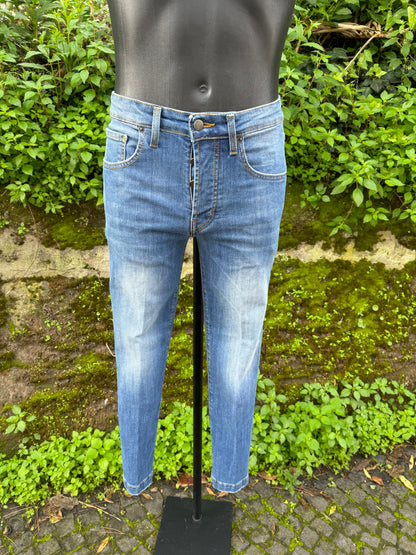 Jeans slim fit LV 64